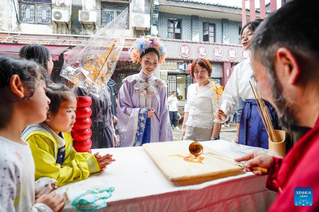 老街巷里的非遗韵,蹚出活态传承新路